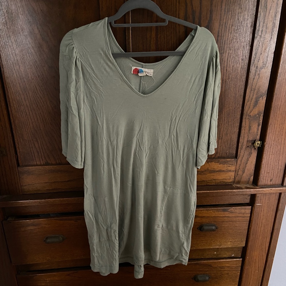 Free People sage green beach dress with pockets!